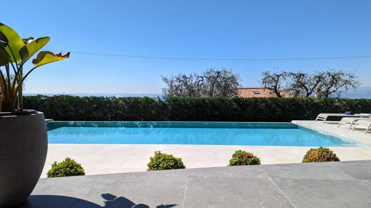 Rita Apartments Bardolino Exterior photo