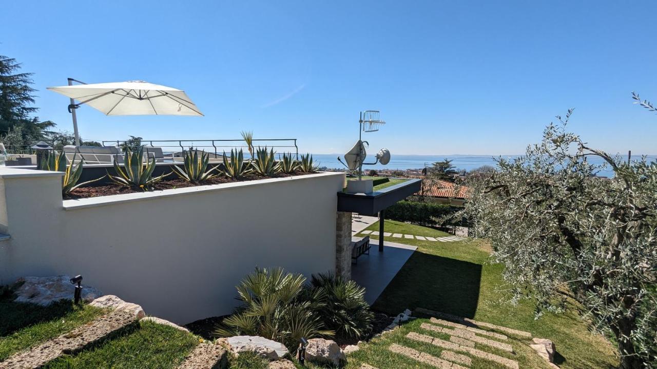 Rita Apartments Bardolino Exterior photo